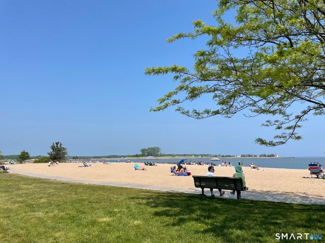 82 Raymond Road, Guilford, CT 06437