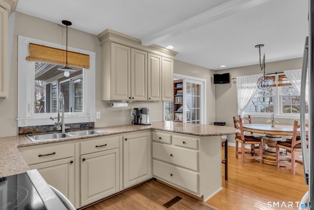 82 Raymond Road, Guilford, CT 06437