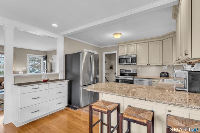 82 Raymond Road, Guilford, CT 06437