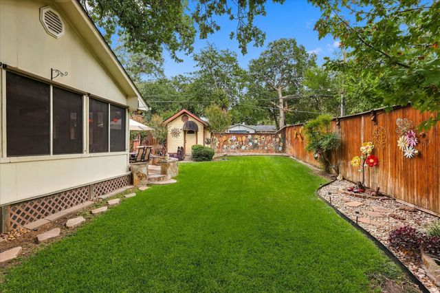 707 Glenn Drive, Euless, TX 76039