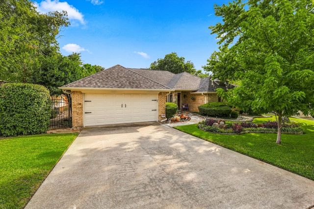 707 Glenn Drive, Euless, TX 76039