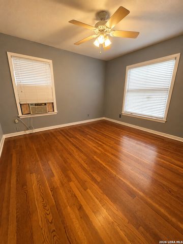 463 BRYN MAWR DR, San Antonio, TX 78209
