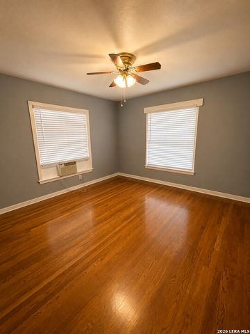 463 BRYN MAWR DR, San Antonio, TX 78209