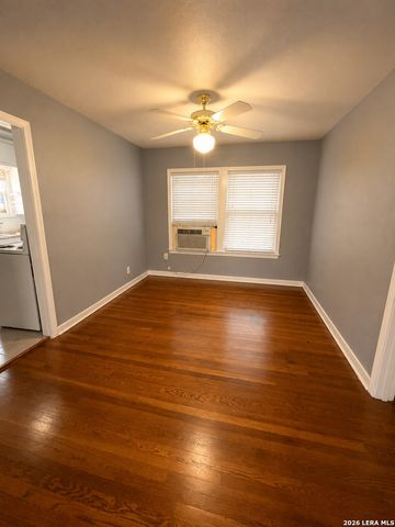 463 BRYN MAWR DR, San Antonio, TX 78209