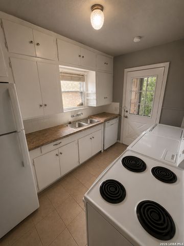 463 BRYN MAWR DR, San Antonio, TX 78209
