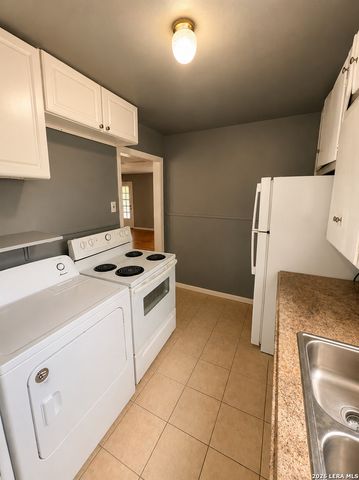 463 BRYN MAWR DR, San Antonio, TX 78209