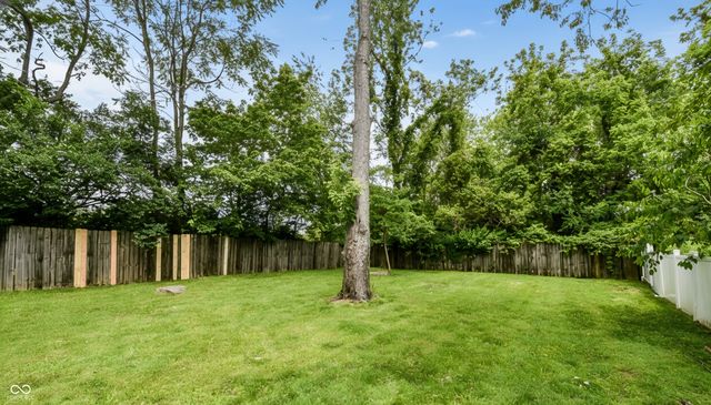 428 N Hay Street, Bloomington, IN 47404