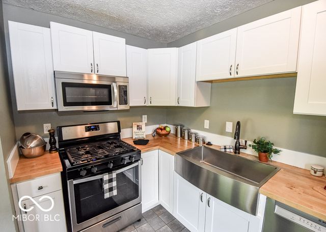 428 N Hay Street, Bloomington, IN 47404
