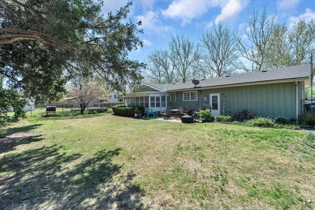 4102 W 17th St N, Wichita, KS 67212