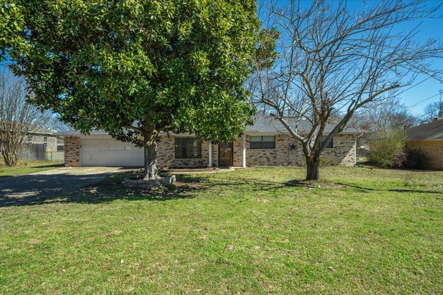 310 Mount Sylvan Street, Lindale, TX 75771