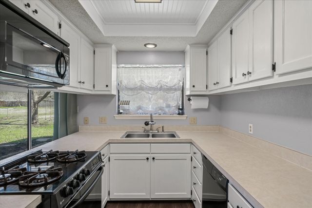 310 Mount Sylvan Street, Lindale, TX 75771