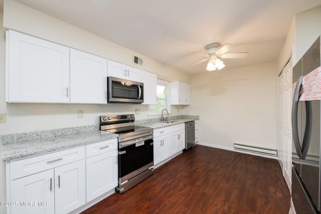 2 William Street A Upper, Highlands, NJ 07732