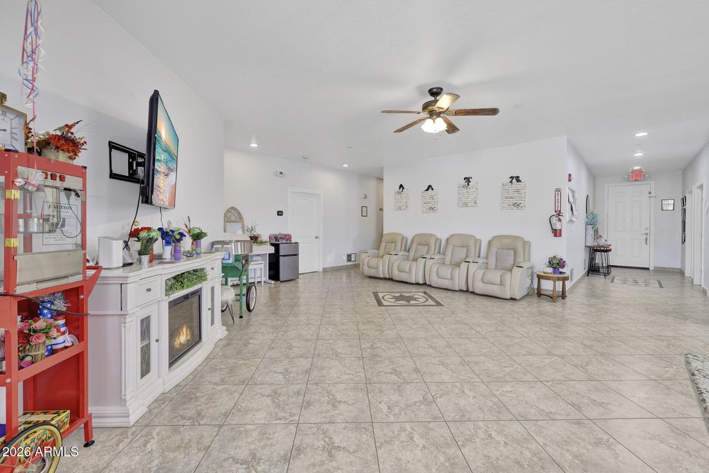 17000 N Assisted Living Boulevard, Surprise, AZ 85374 — photo 4