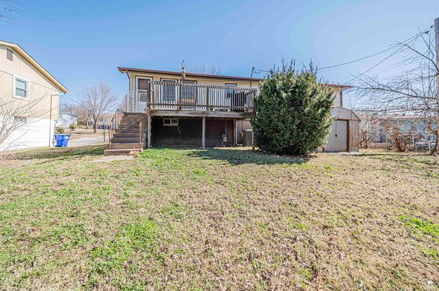 1404 Thompson Drive, Junction City, KS 66441