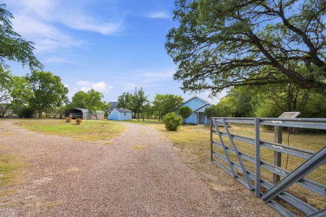 3325 Dove Creek Road, Cleburne, TX 76031