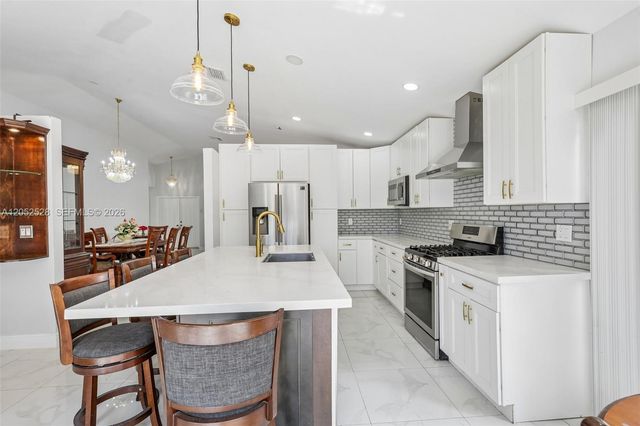 13412 NW 6th Drive, Plantation, FL 33325