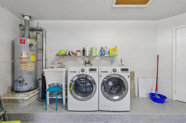 13412 NW 6th Drive, Plantation, FL 33325