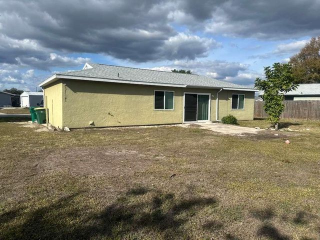 807 DOBELL TERRACE NW, Port Charlotte, FL 33948