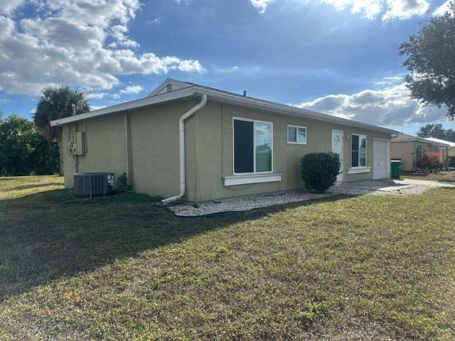 807 DOBELL TERRACE NW, Port Charlotte, FL 33948