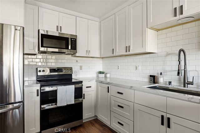 24416 Horst Drive, Crestline, CA 92325