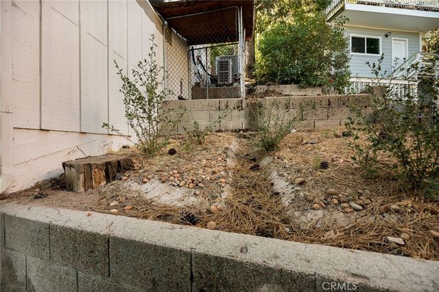 24416 Horst Drive, Crestline, CA 92325