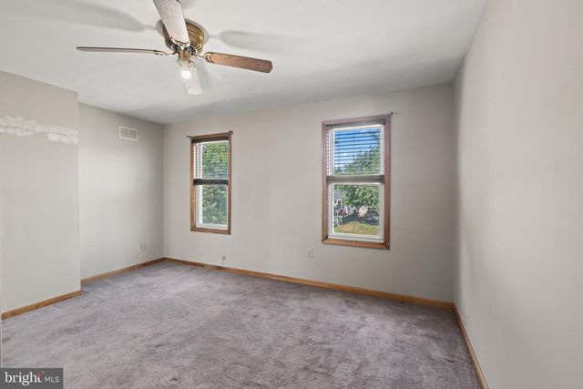 423 WOODLAND ST, Trenton, NJ 08610