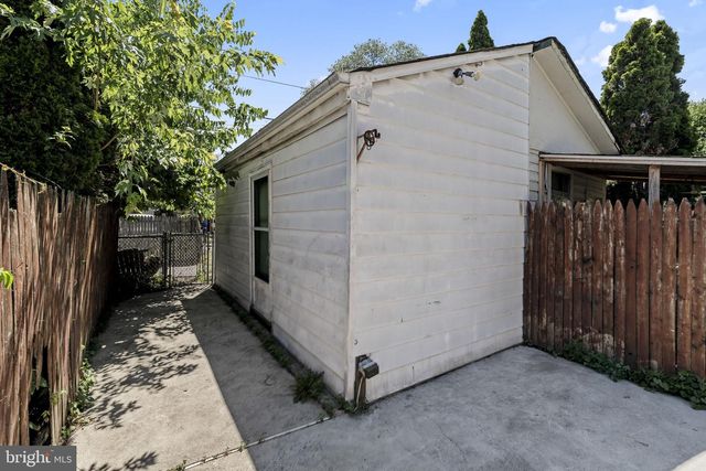 423 WOODLAND ST, Trenton, NJ 08610