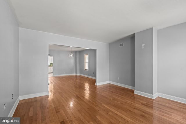 423 WOODLAND ST, Trenton, NJ 08610