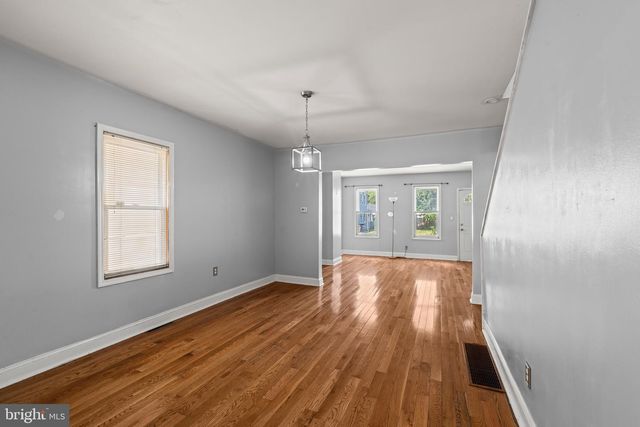 423 WOODLAND ST, Trenton, NJ 08610