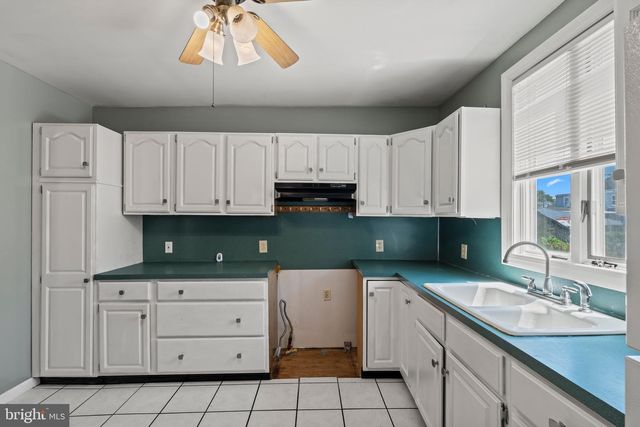 423 WOODLAND ST, Trenton, NJ 08610
