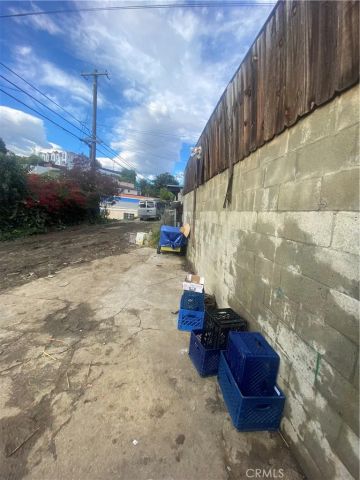 1129 N Alma Avenue, Los Angeles, CA 90063