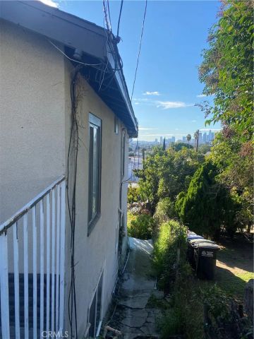 1129 N Alma Avenue, Los Angeles, CA 90063