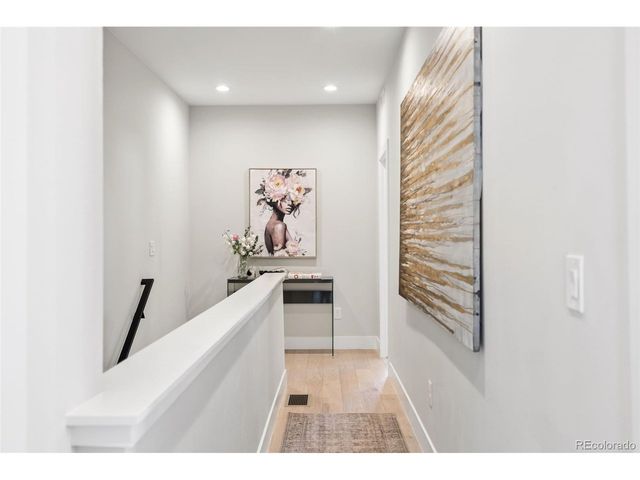 3075 S Delaware St, Englewood, CO 80110