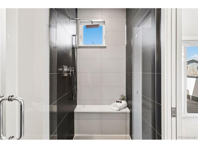 3075 S Delaware St, Englewood, CO 80110