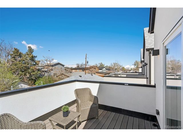 3075 S Delaware St, Englewood, CO 80110