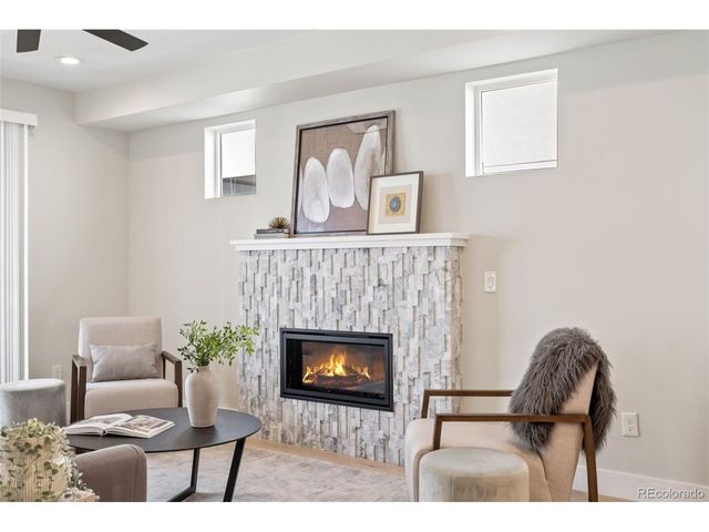 3075 S Delaware St, Englewood, CO 80110