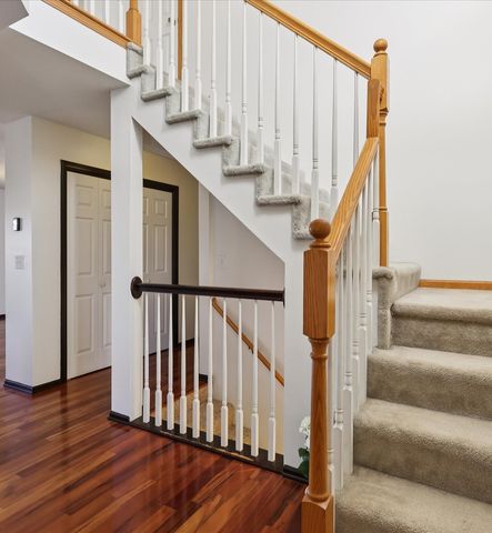 6705 Three Lakes Parkway, Des Moines, IA 50320