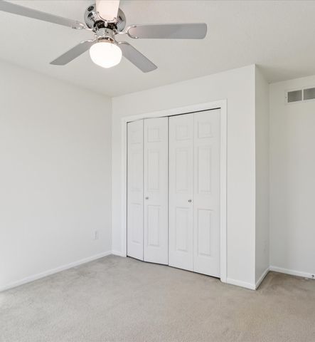 6705 Three Lakes Parkway, Des Moines, IA 50320