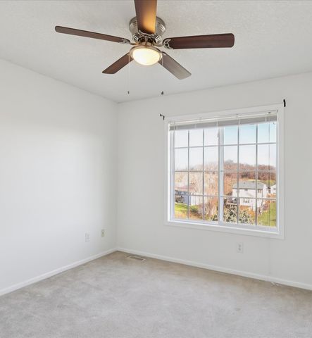 6705 Three Lakes Parkway, Des Moines, IA 50320