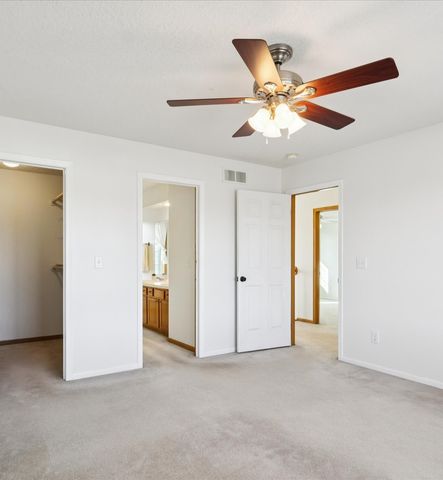 6705 Three Lakes Parkway, Des Moines, IA 50320