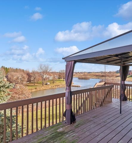 6705 Three Lakes Parkway, Des Moines, IA 50320