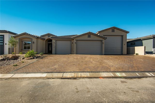 6415 S Calle Serena, Fort Mohave, AZ 86426