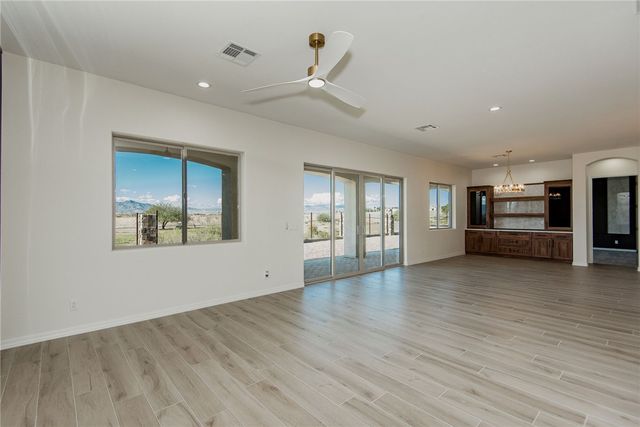 6415 S Calle Serena, Fort Mohave, AZ 86426