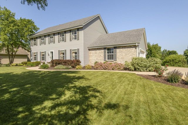N99W17409 Meadow Creek WAY, Germantown, WI 53022