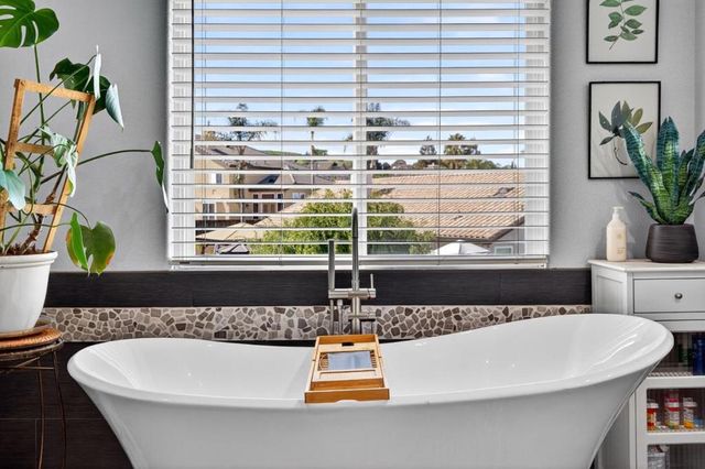 866 Covey Court, Hollister, CA 95023