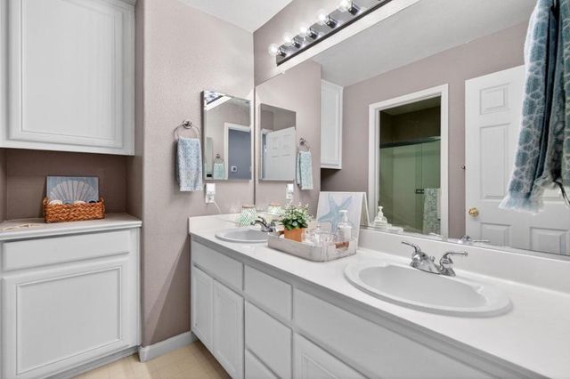 866 Covey Court, Hollister, CA 95023