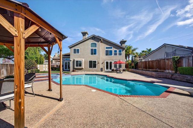 866 Covey Court, Hollister, CA 95023