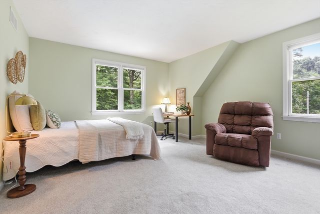 32 Shaker Lane, Littleton, MA 01460