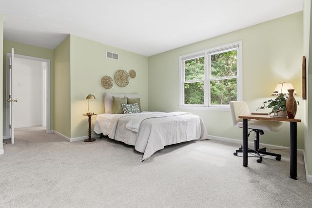 32 Shaker Lane, Littleton, MA 01460