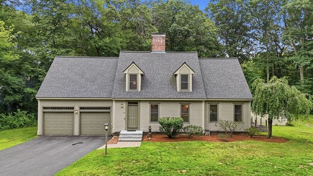 32 Shaker Lane, Littleton, MA 01460